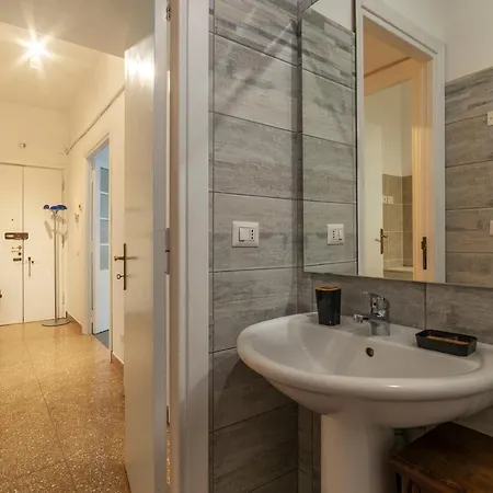 Rione Monti Terrace Apartment *
